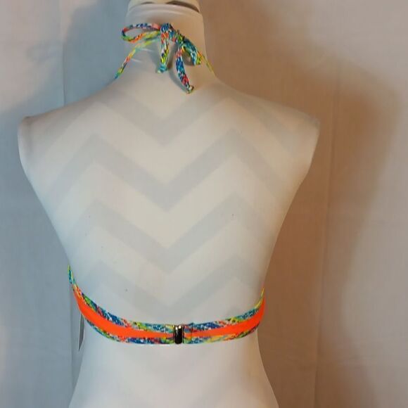 Apparel America 2pc. Bikini - Picture 5 of 8